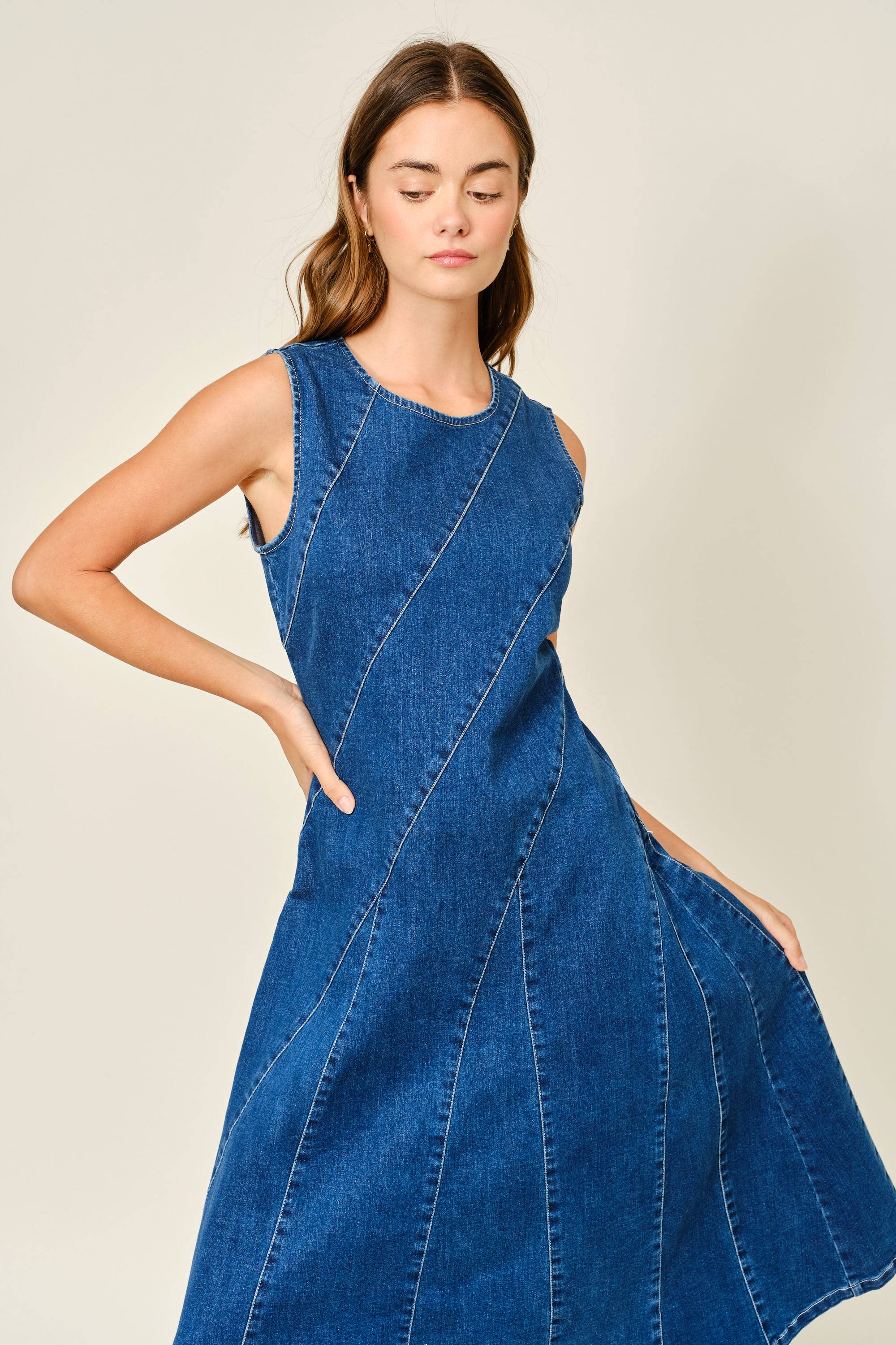 Stretch Mermaid Line Denim Midi Kleid von Aaron & Amber