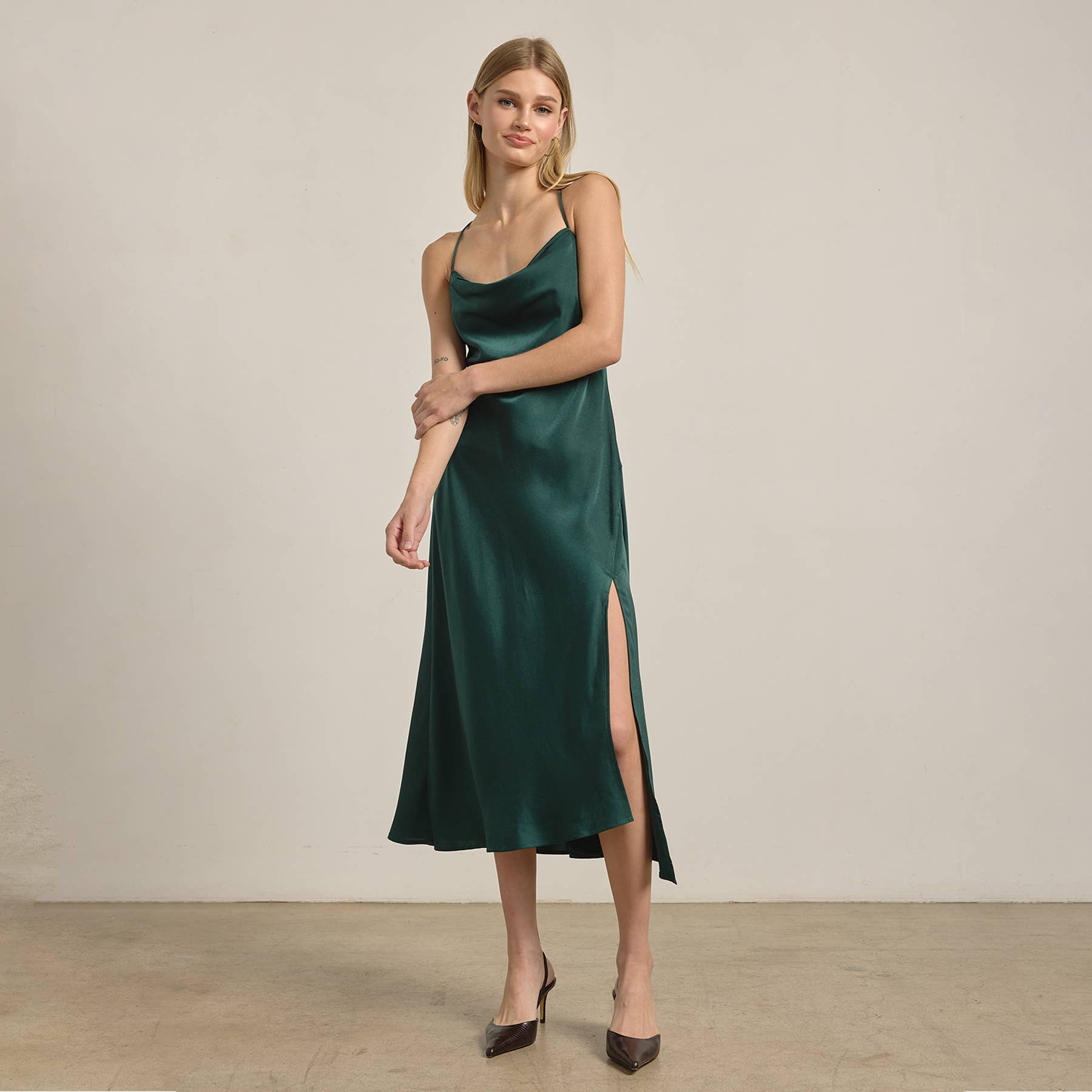 Satin Drape Slip Kleid