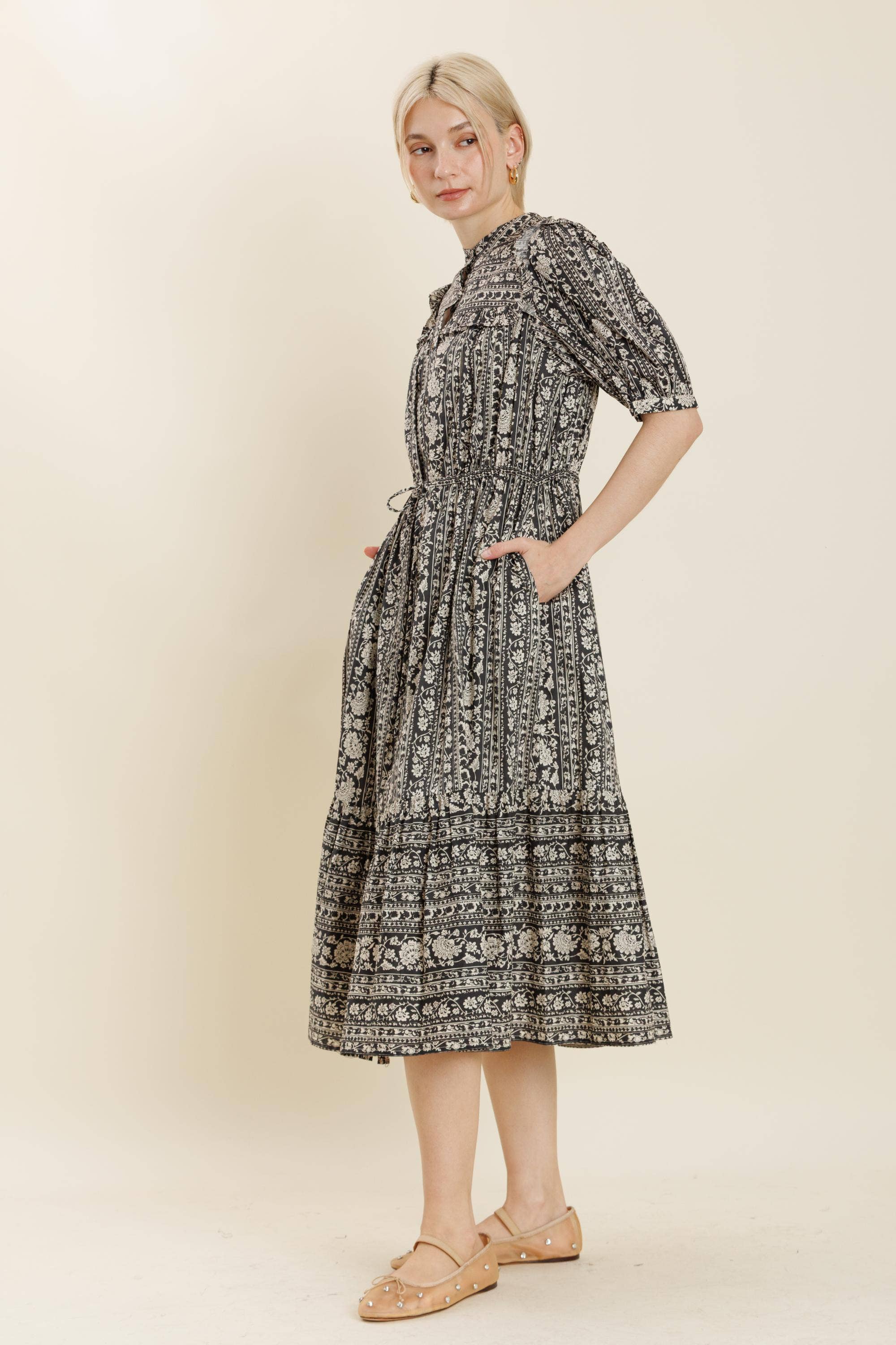 Blumen Ruffle Midi Kleid