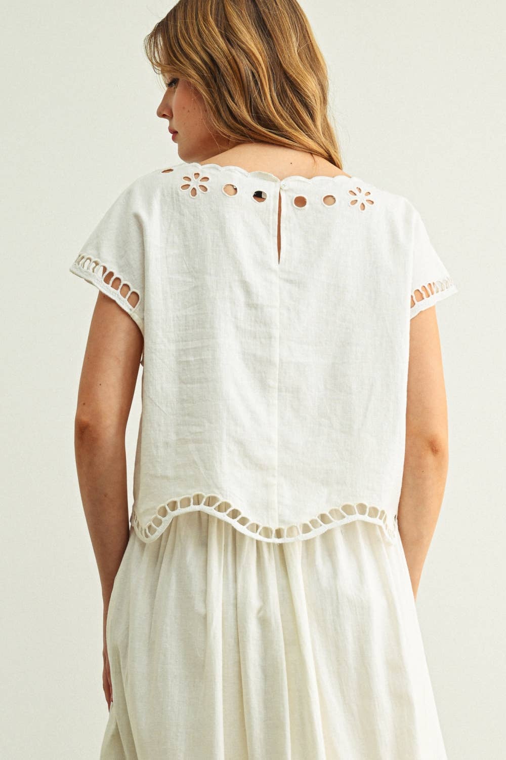Blumen Emsticked Boat Neck Top