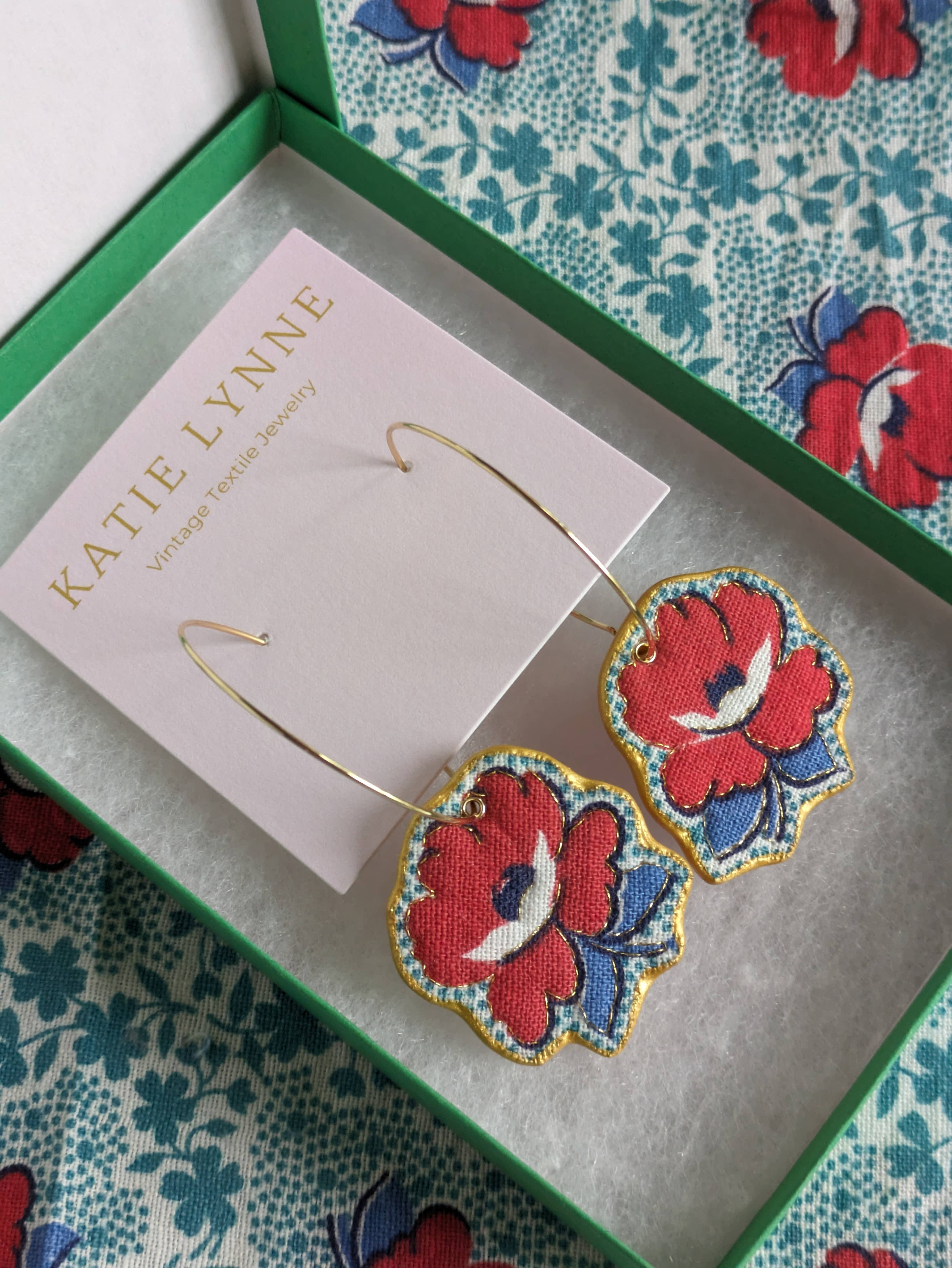 Scarlett Hoop Earring von Katie Lynne