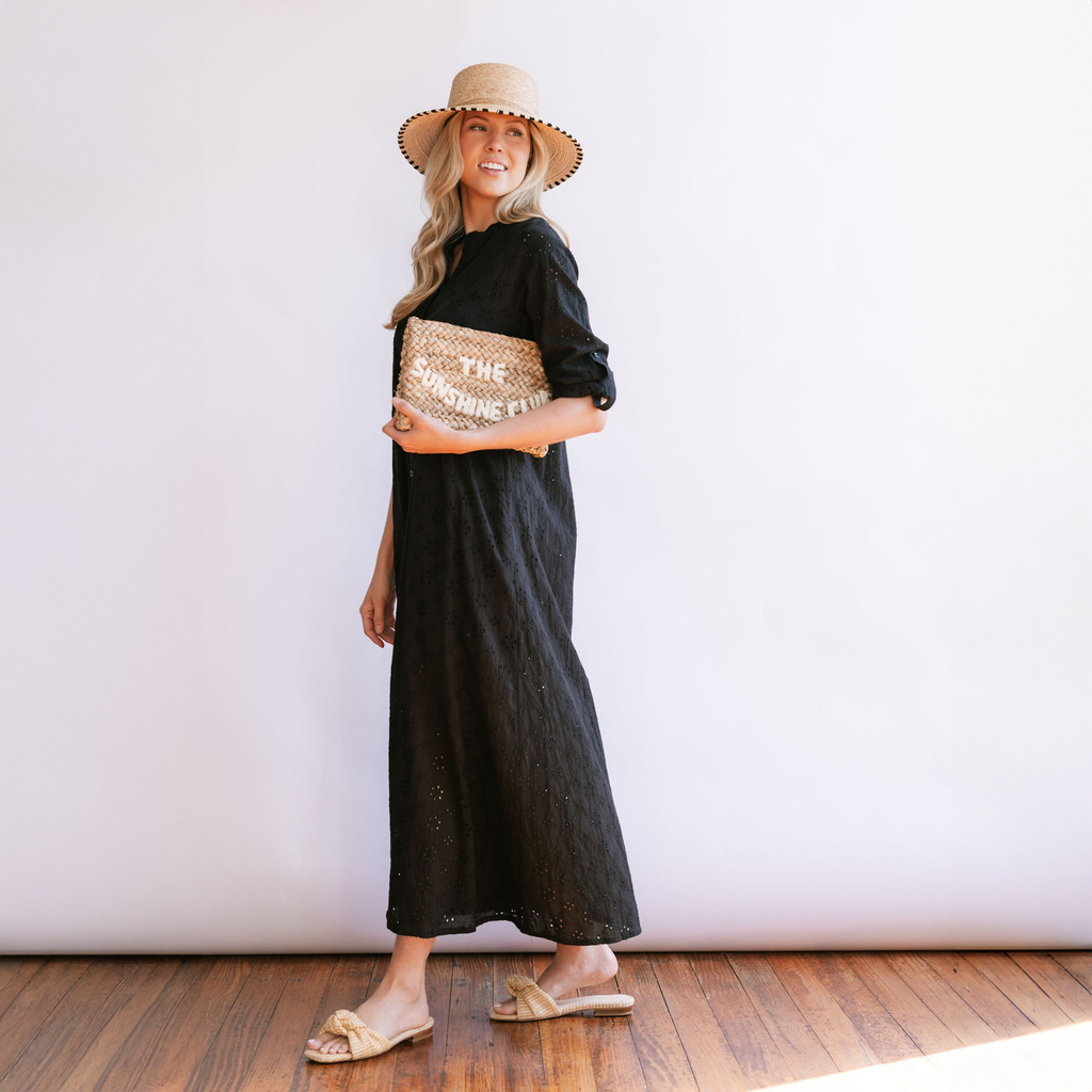 Schwarz Eyelet Swizzle Dress von Sunshine Tienda