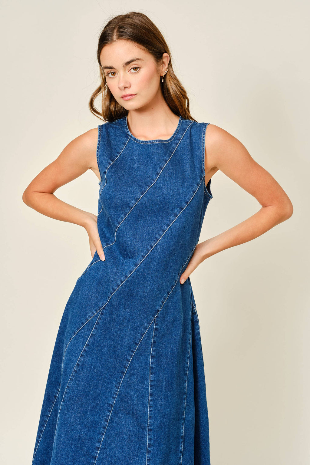 Stretch Mermaid Line Denim Midi Kleid von Aaron & Amber