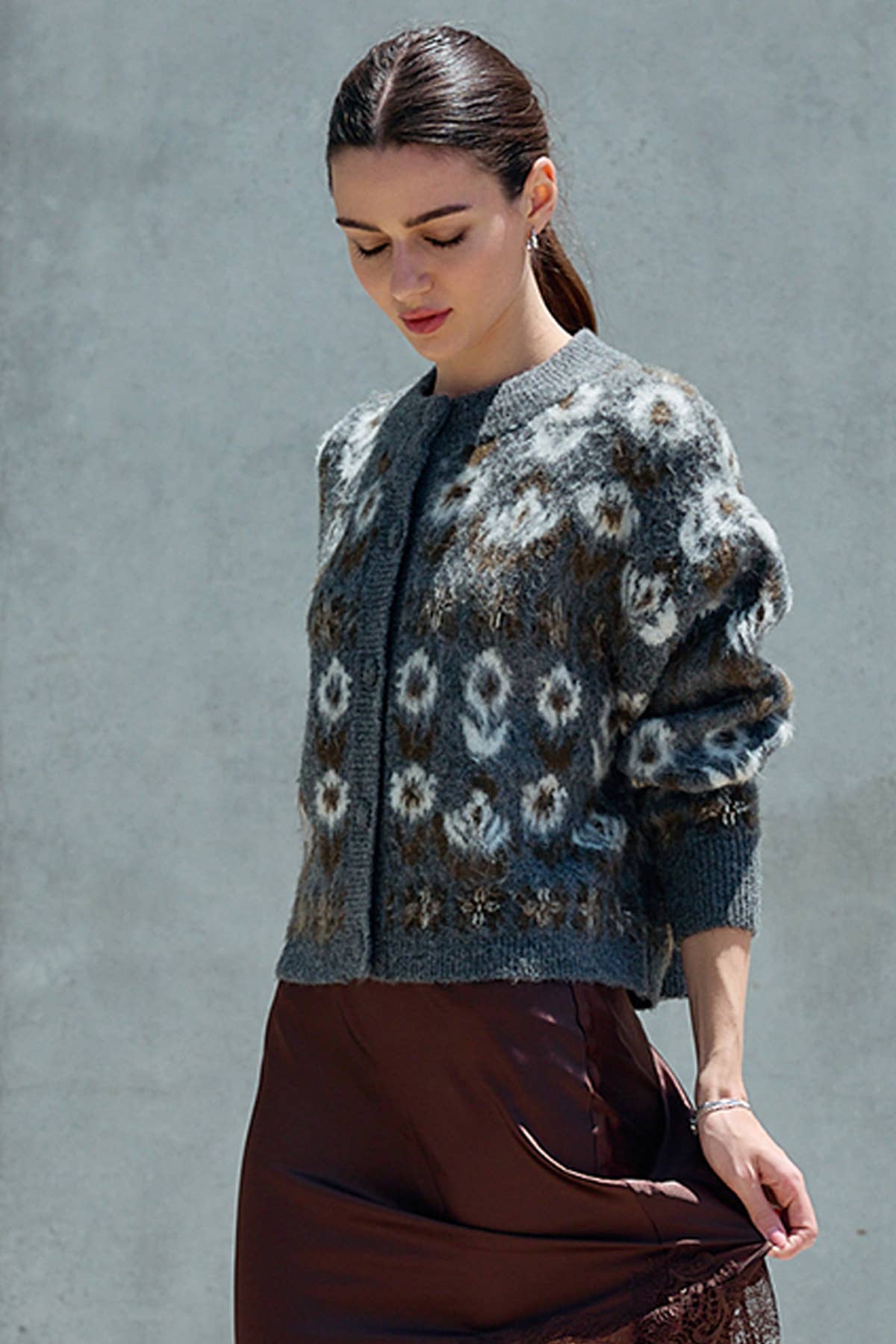 Fuzzy Nordic Blumen Diamond Knit Cardigan
