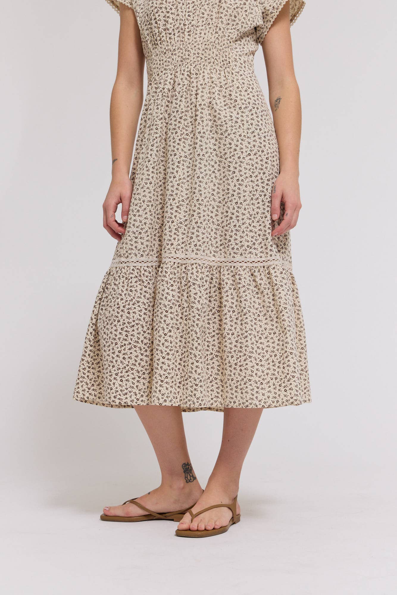 Scallop Baumwolle Trim Midi Kleid