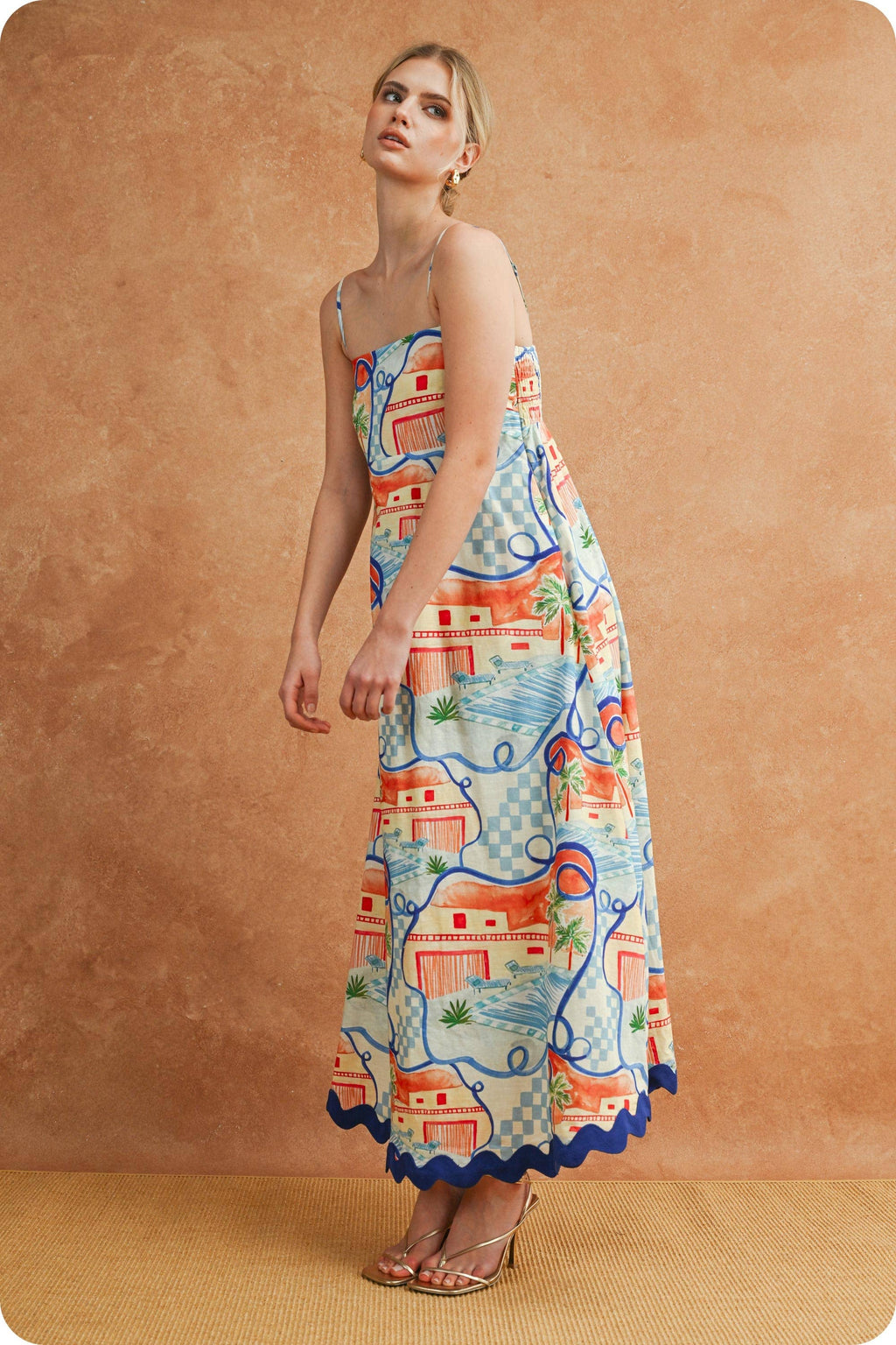 Riviera Dream Scalloped Ärmellos Midi Kleid