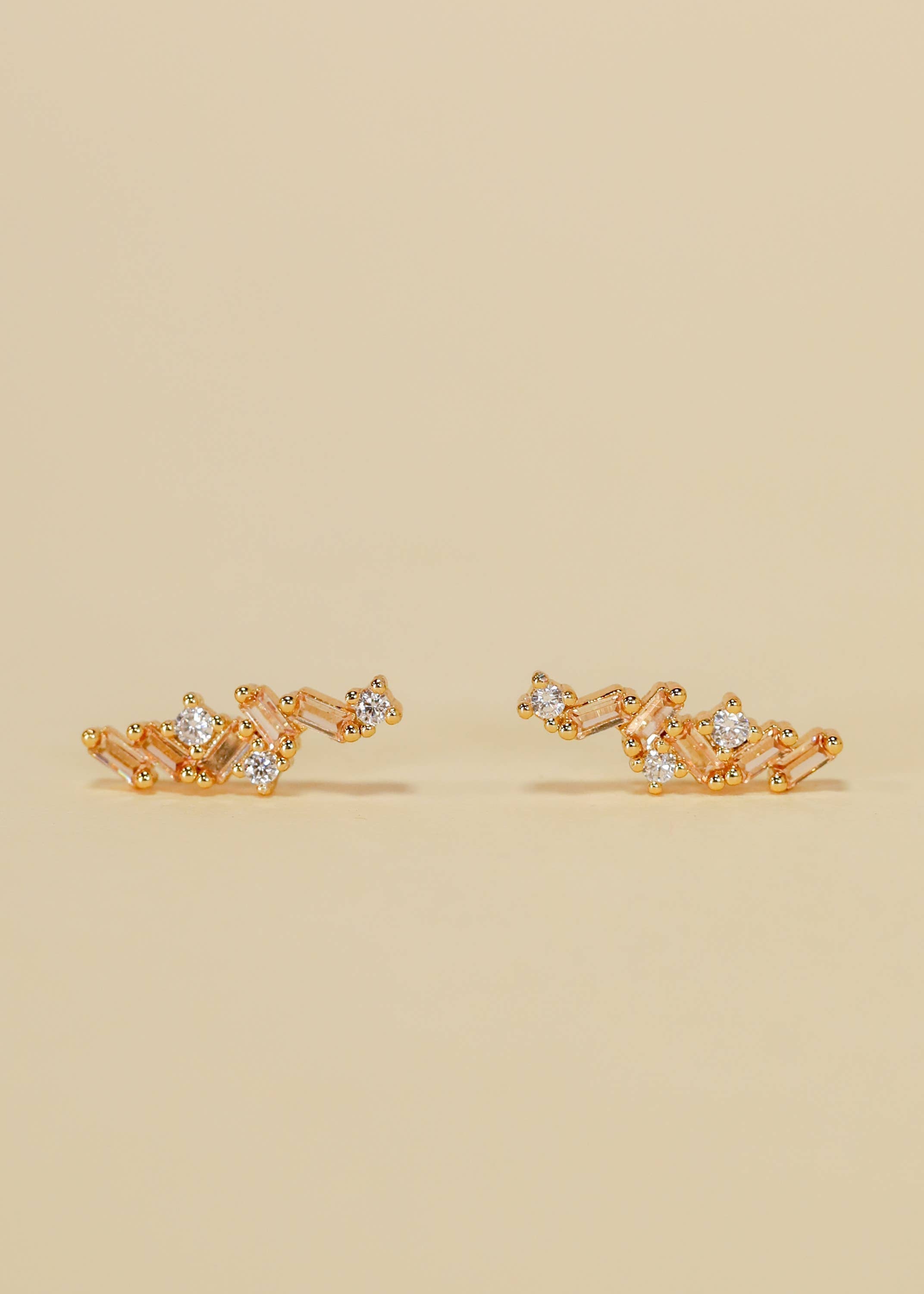 Cascading Baguette Drop Gold Ohrringe von JaxKelly