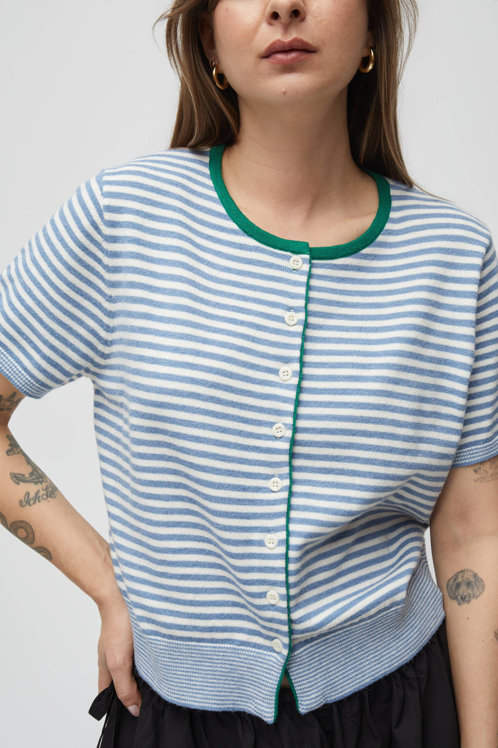 The Faye Cardigan | Striped Kurzarm Cardigan von Mod Ref