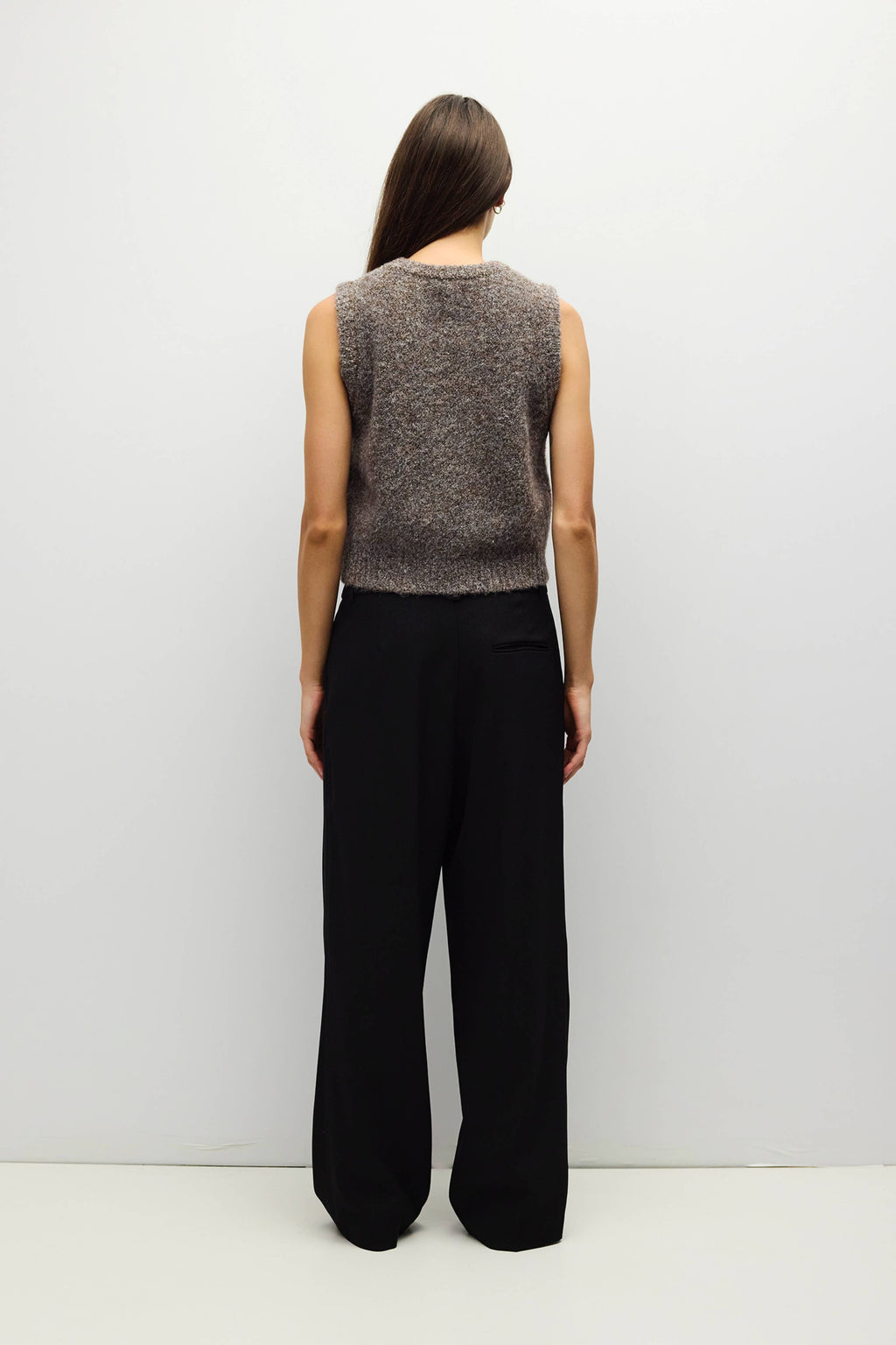 The Skyla Top | Boucle Knit Sweater Vest von Mod Ref