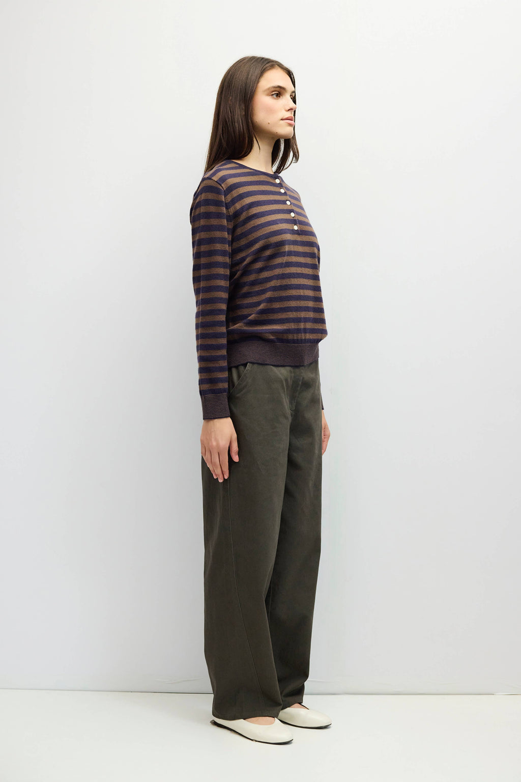 Der Virginia Sweater | Henley Color Pop Cardigan von Mod Ref