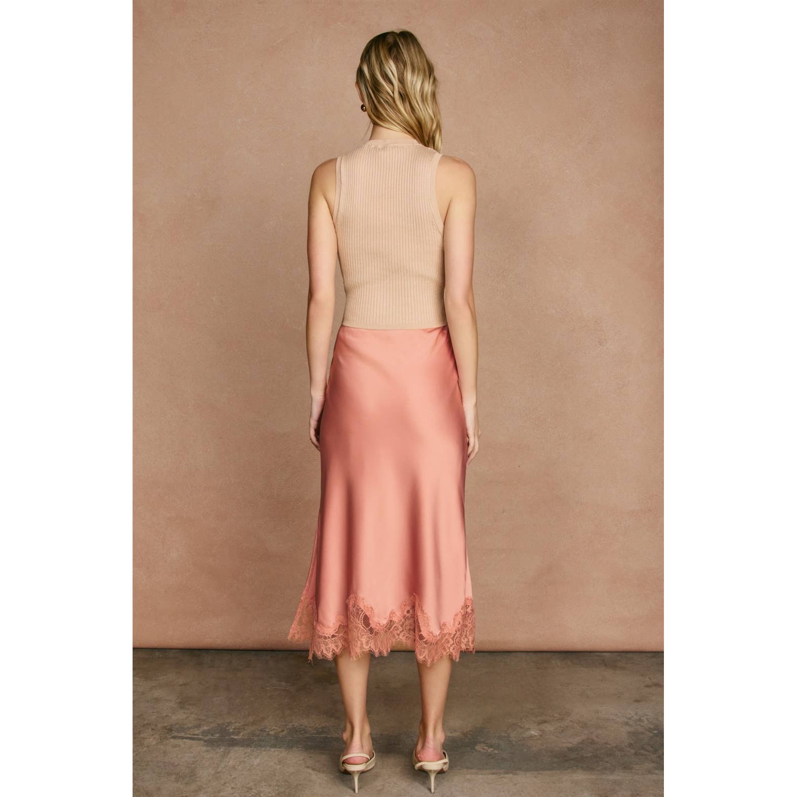 Dull Satin Lace Hem Bleistiftrock