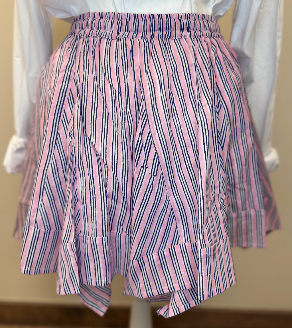 Striped Movement Skort von Chap und Graham Designs