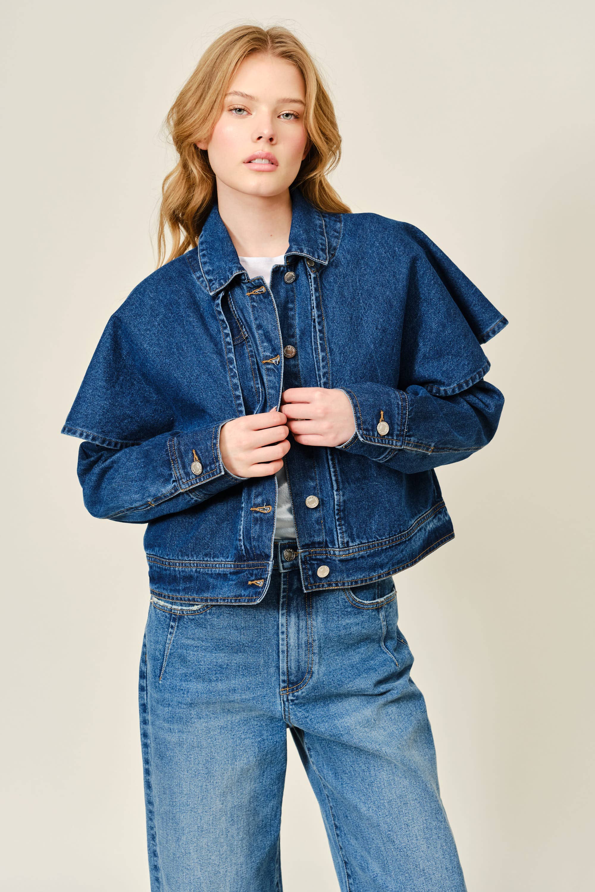 Cape Denim Jacke von Aaron & Amber