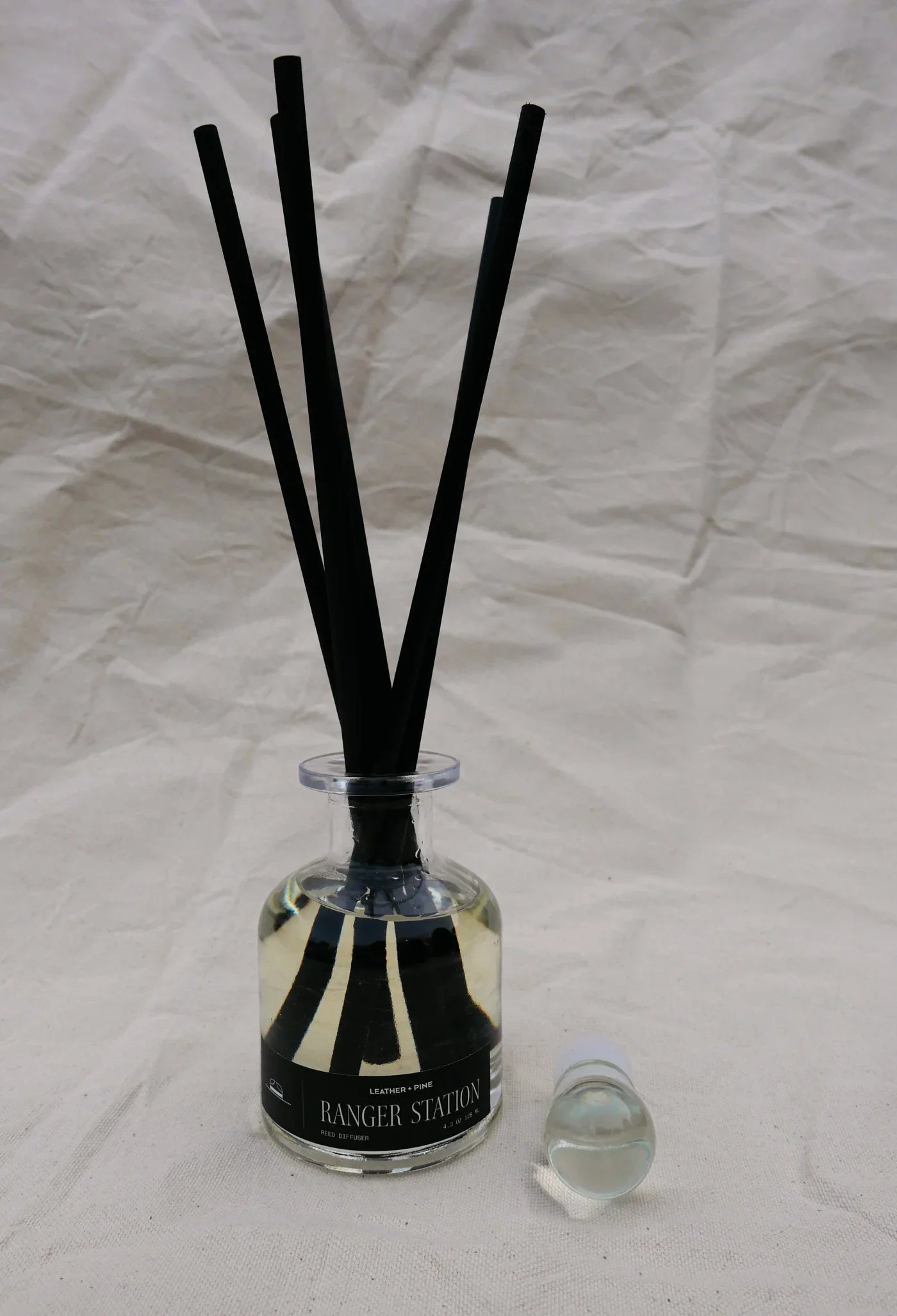 Leder + Pine Reed Diffusor von Ranger Station