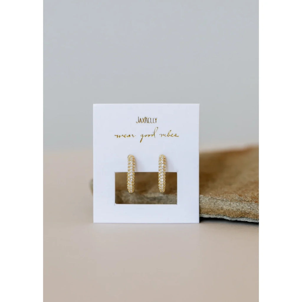 Golden Hoop Pavé Ohrringe von JaxKelly