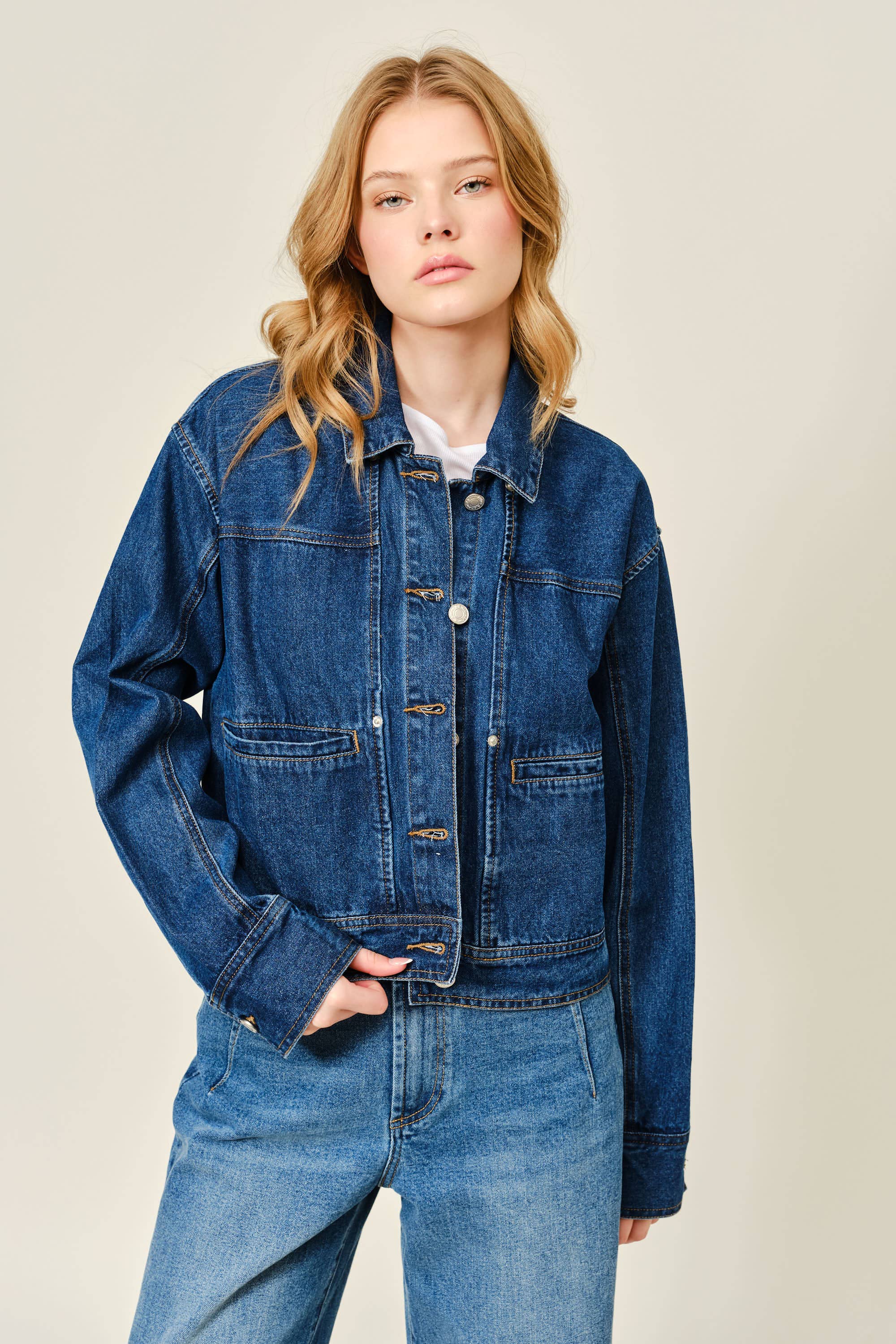 Cape Denim Jacke von Aaron & Amber
