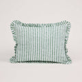 Block gedruckte Ruffle Cushion Bezug in Bengal Stripe von Craft Boat