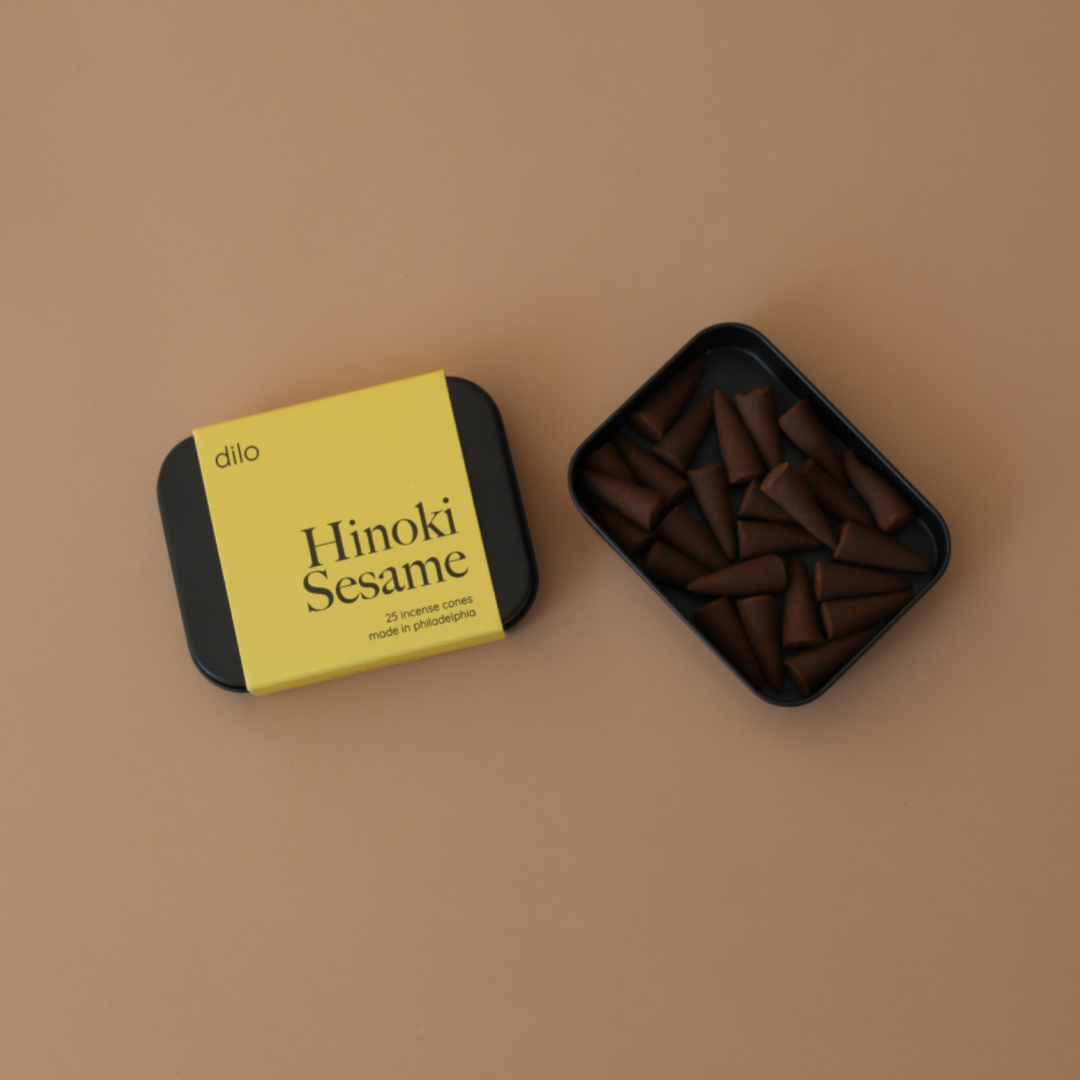 Hinoki Sesame Incense Cones von Dilo