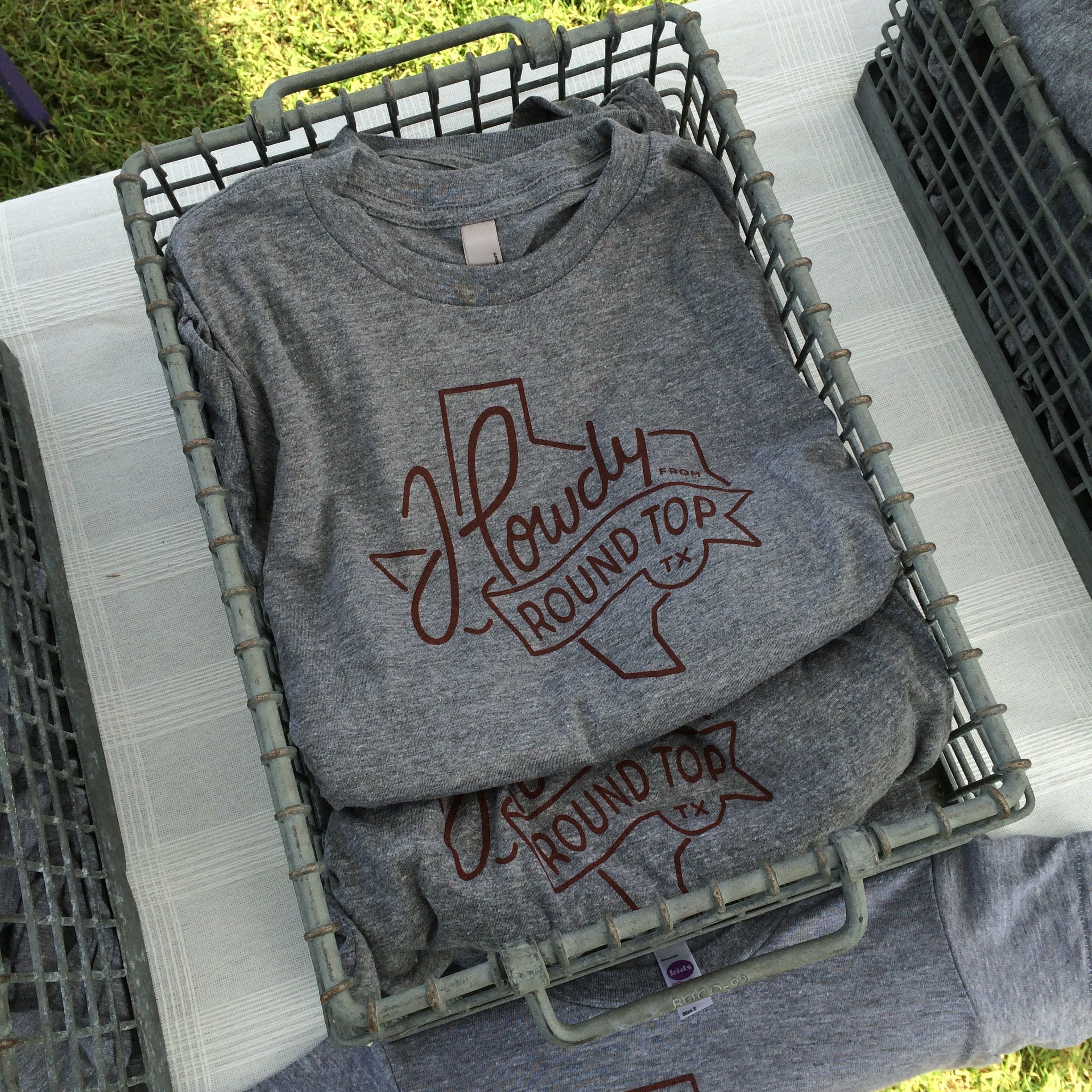 Heather Grau 'Texas' Howdy aus Round Top T-Shirt